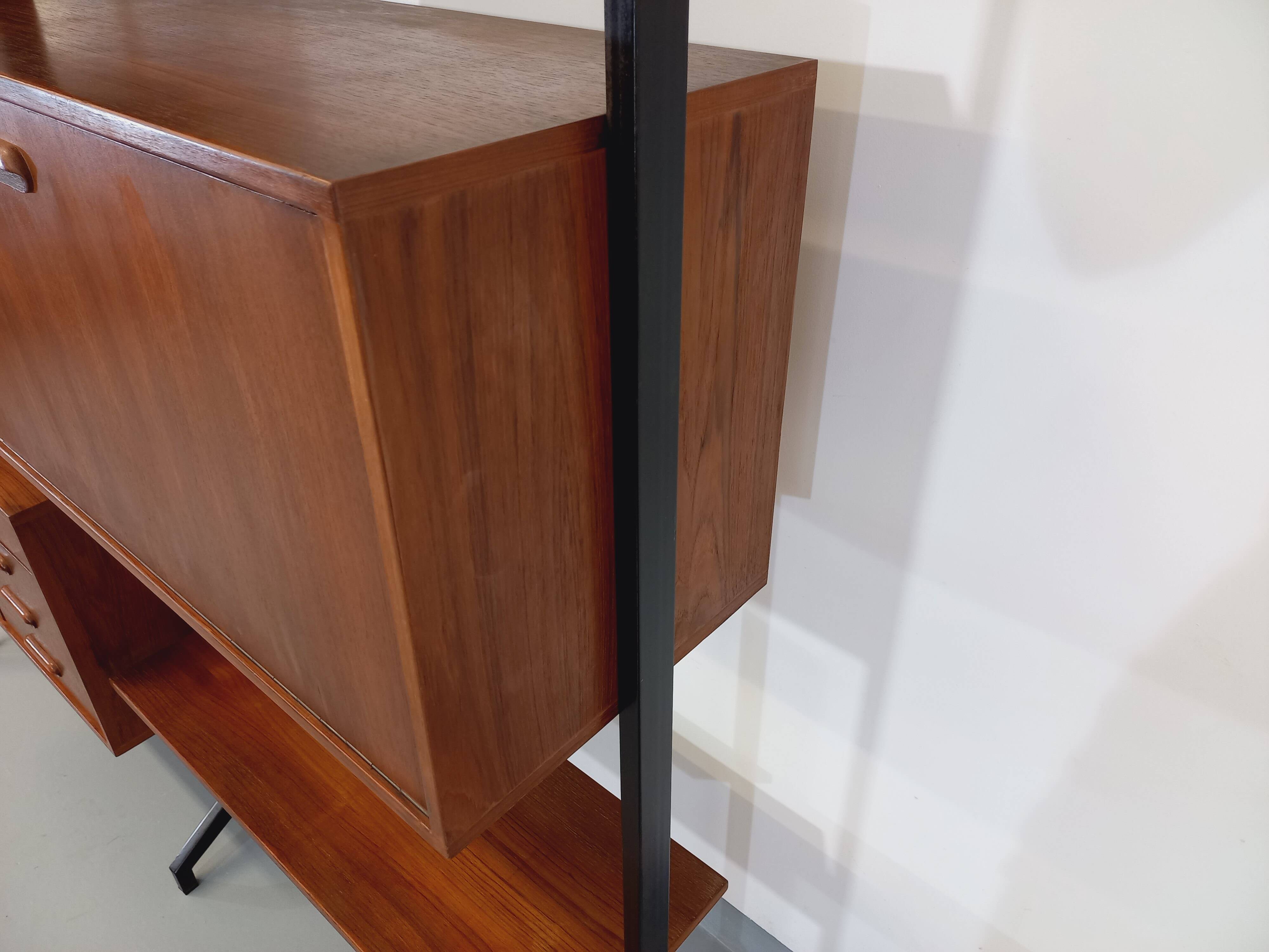 Italian bookcase vintage modular double shelf in teak and metal from the 60s