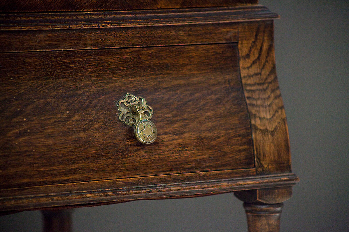 Oak cocktail cabinet early 1900