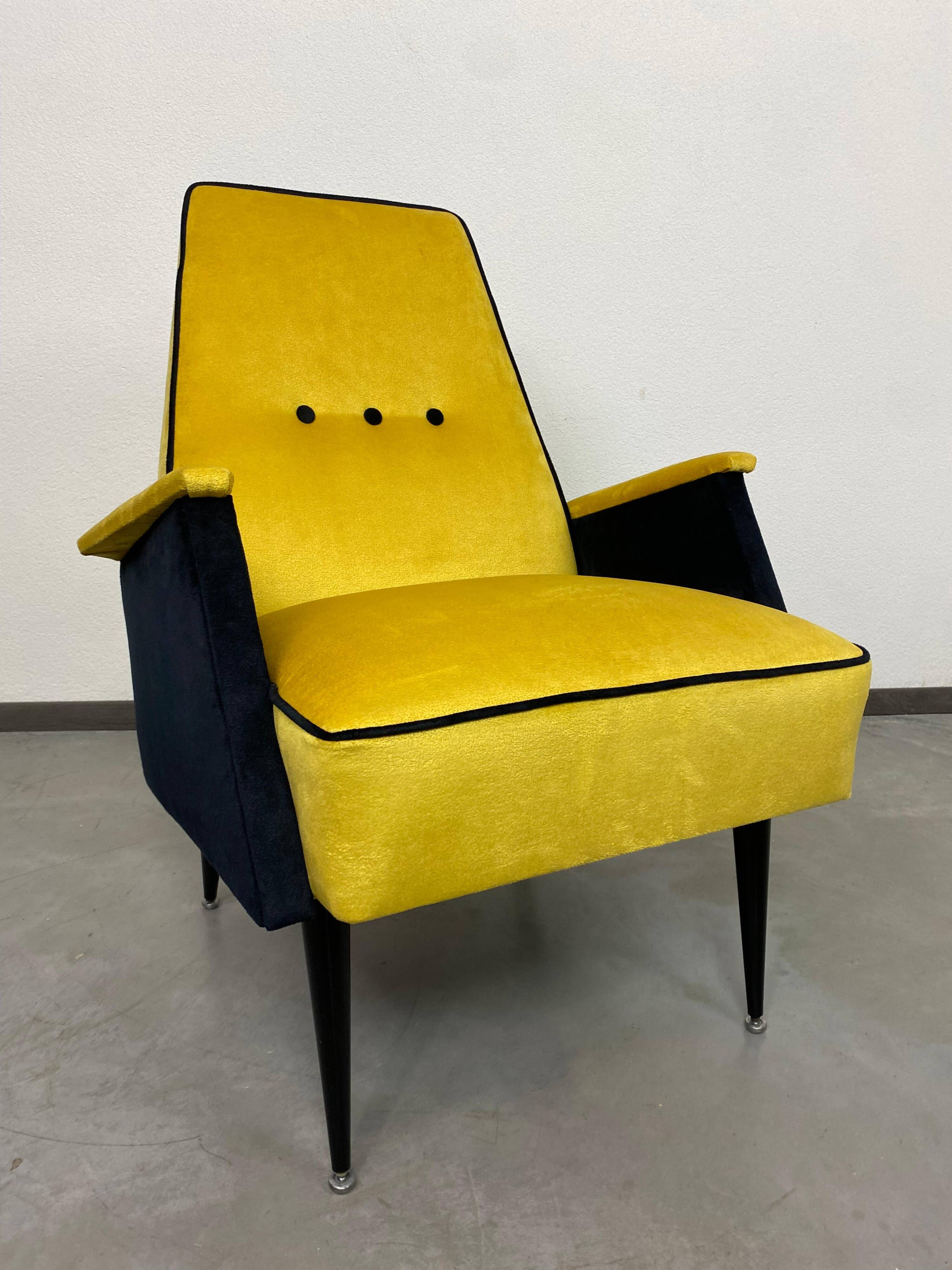 Mid-century design yellow armchairs