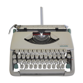 Olympia Splendid 66 portable machine