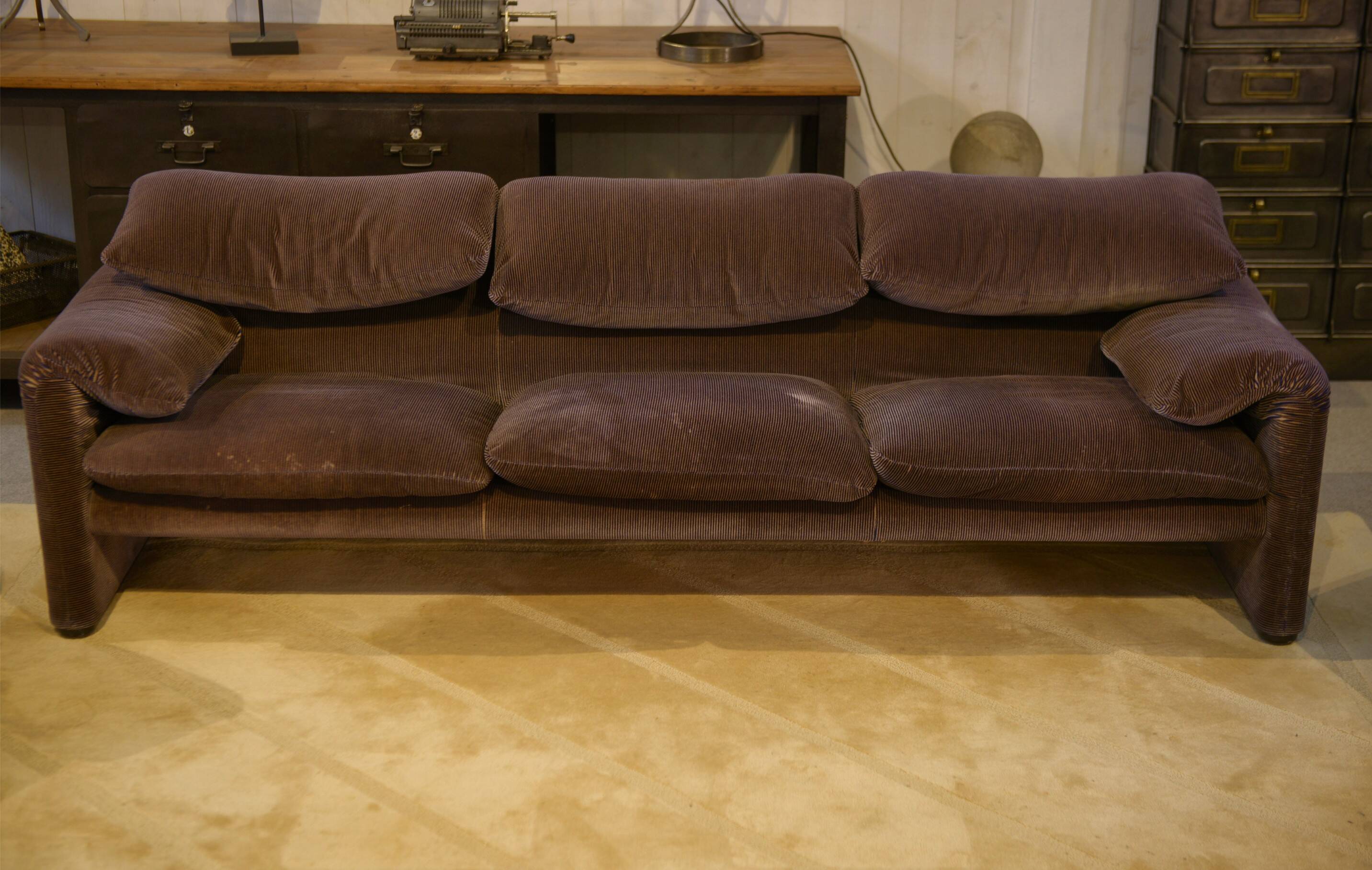 Ensemble canapé 3 places et deux fauteuils Maralunga par Vico Magistretti pour Cassina première édition 1973