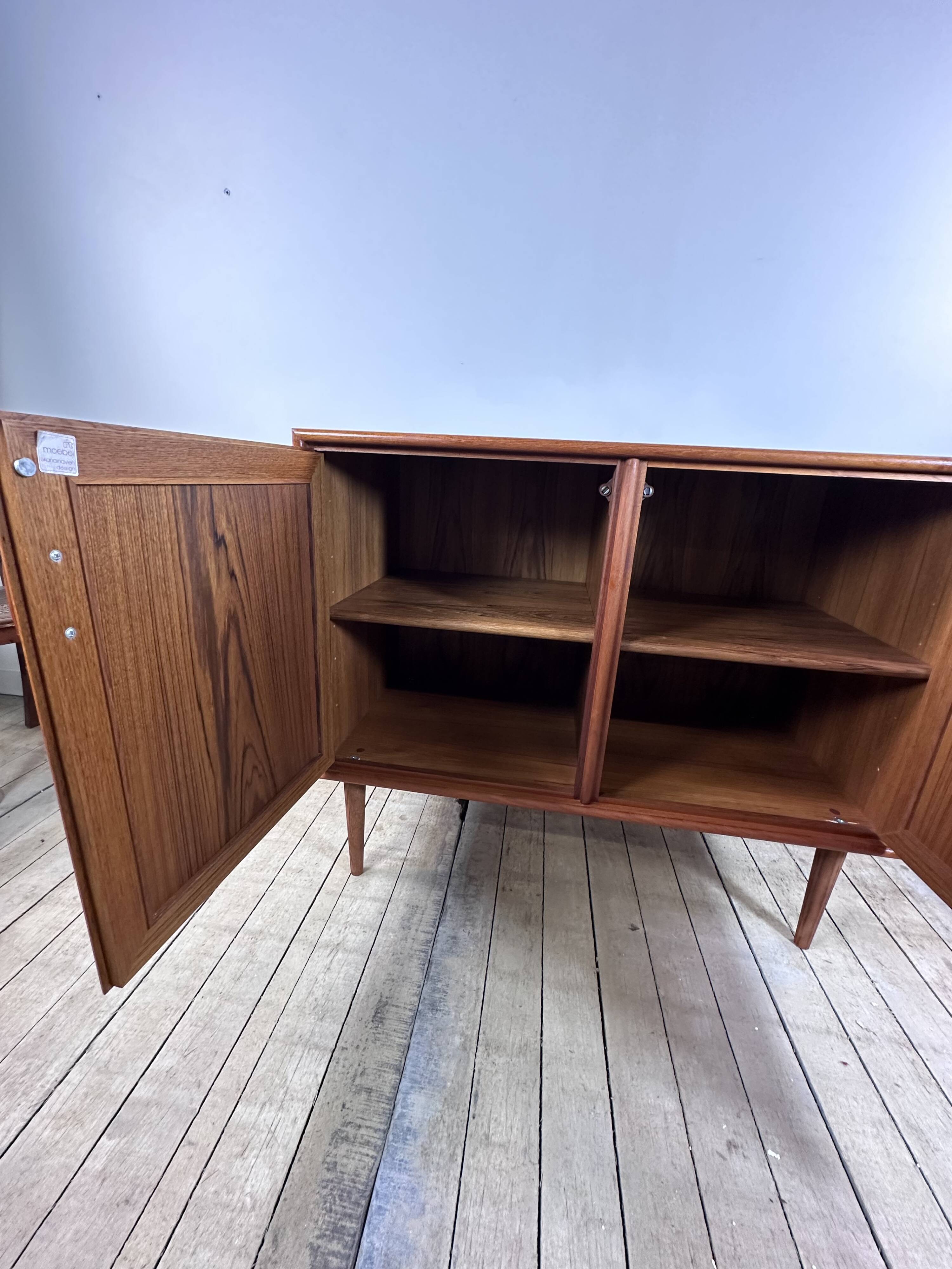 Scandinavian teak storage unit 1970's by RT Moëbel