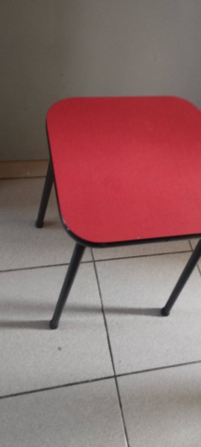 Red formica stool 70'
