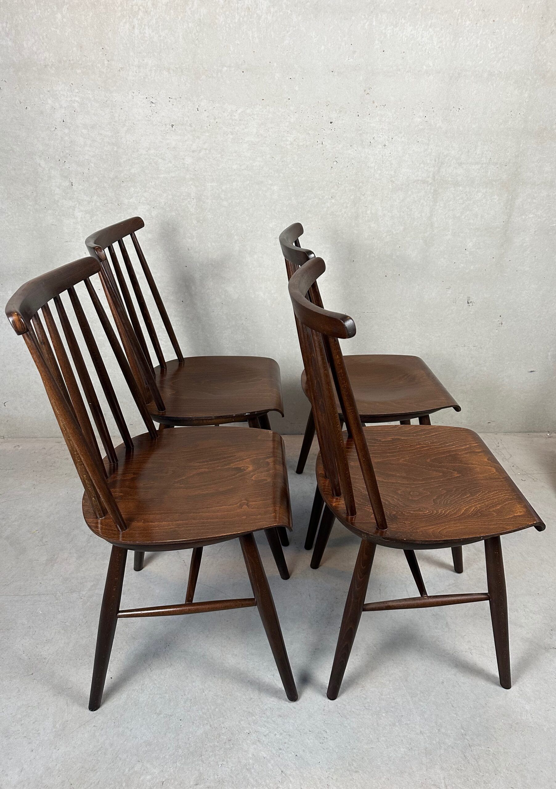 4x spindle chairs Ilmari Tapiovaara (Finland)