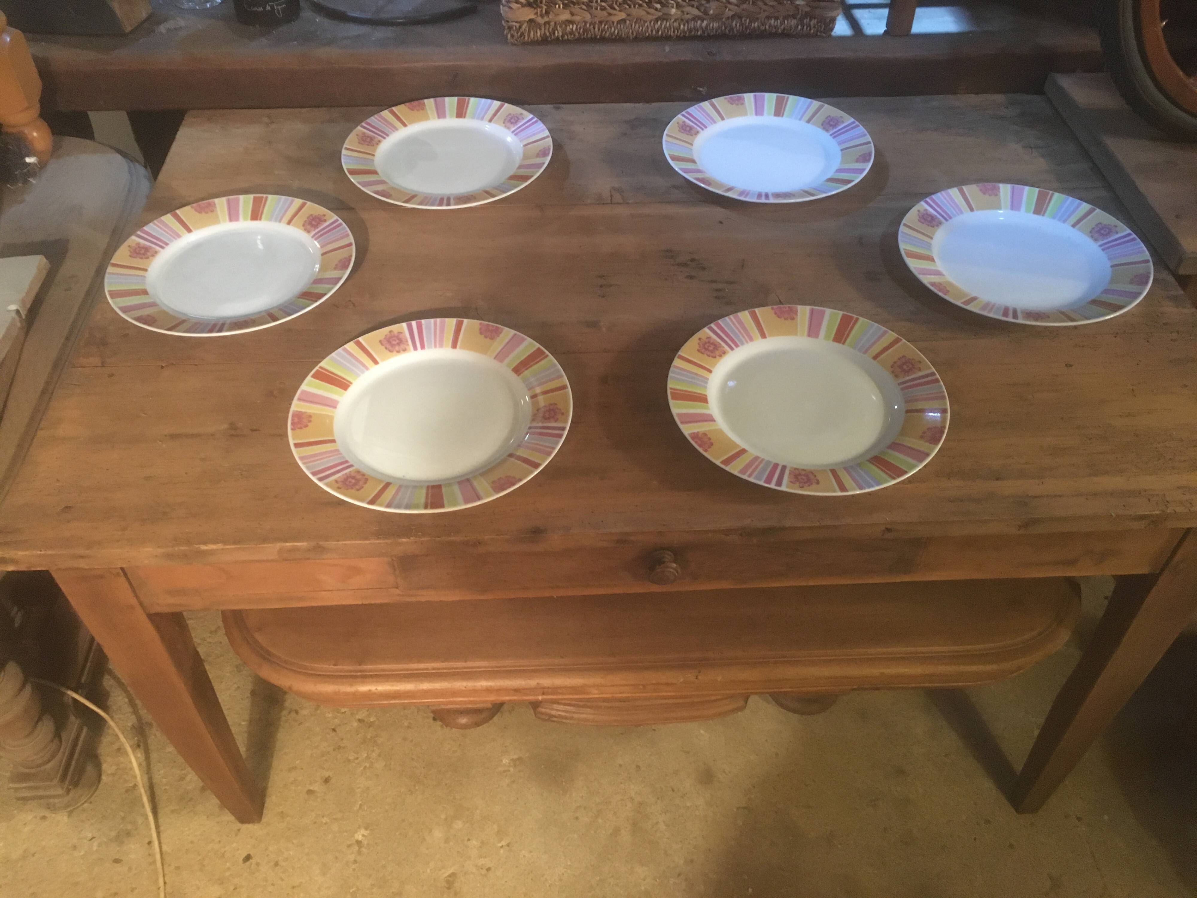 Farmhouse table with raw wood drawer