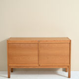 Oak sideboard with retractable doors