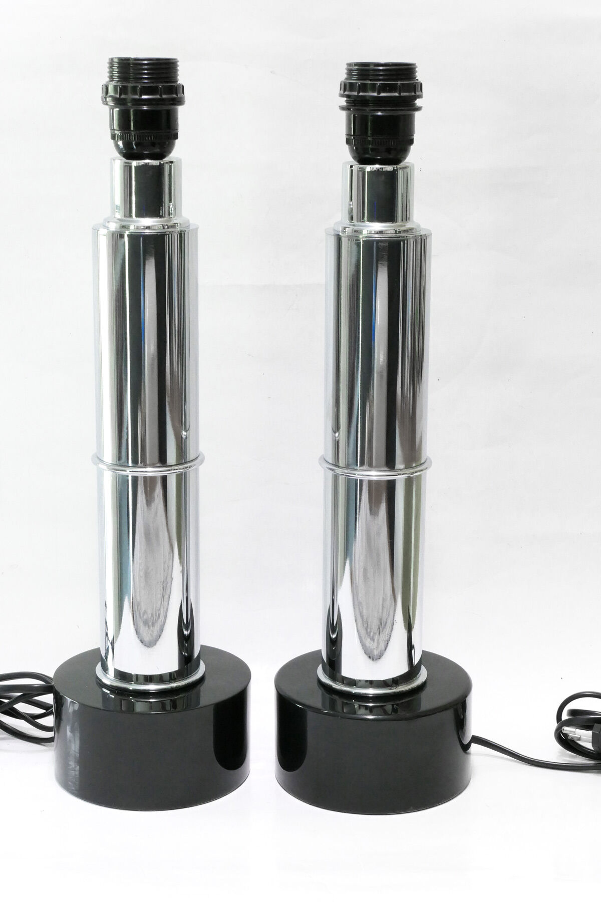 Set of 2 table lamps bases black resin and chrome steel 1970s