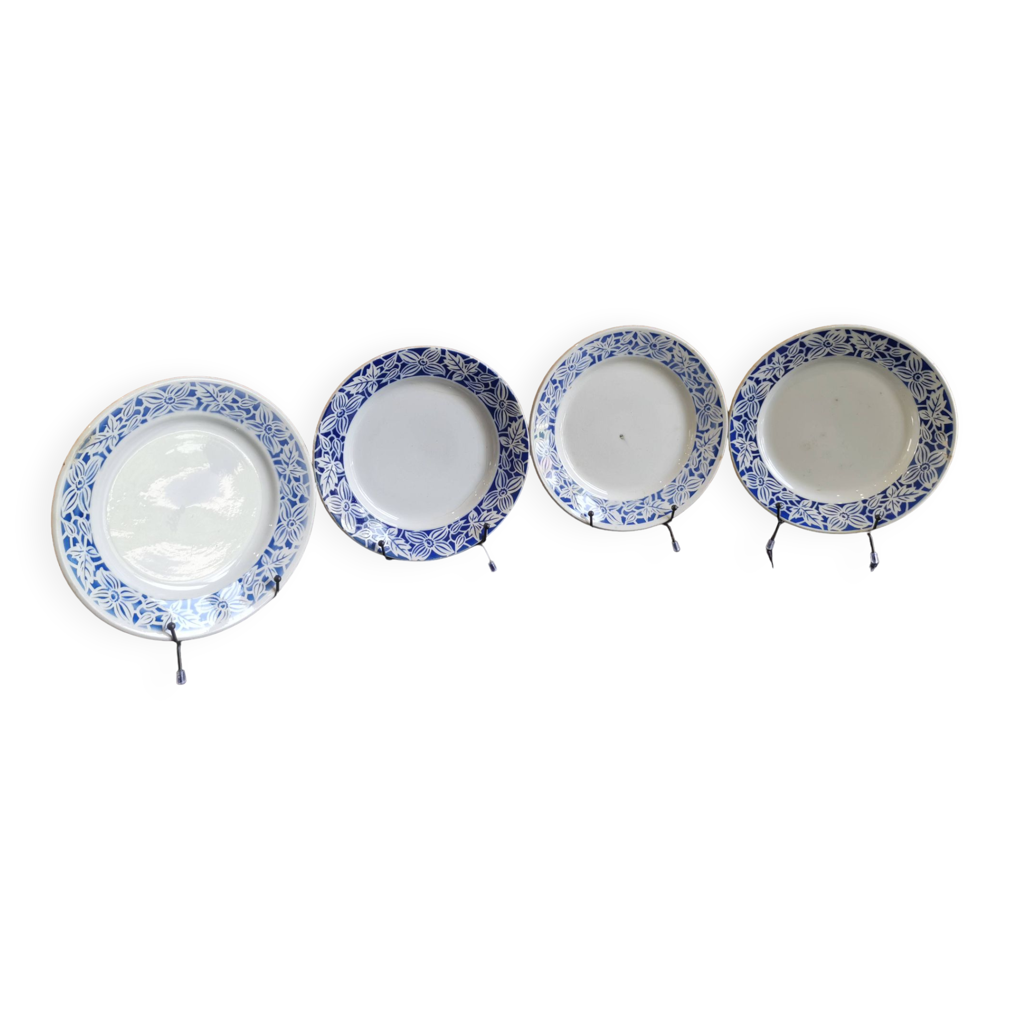 4 white earthenware dinner plates by k&g Lunéville blue blida model
