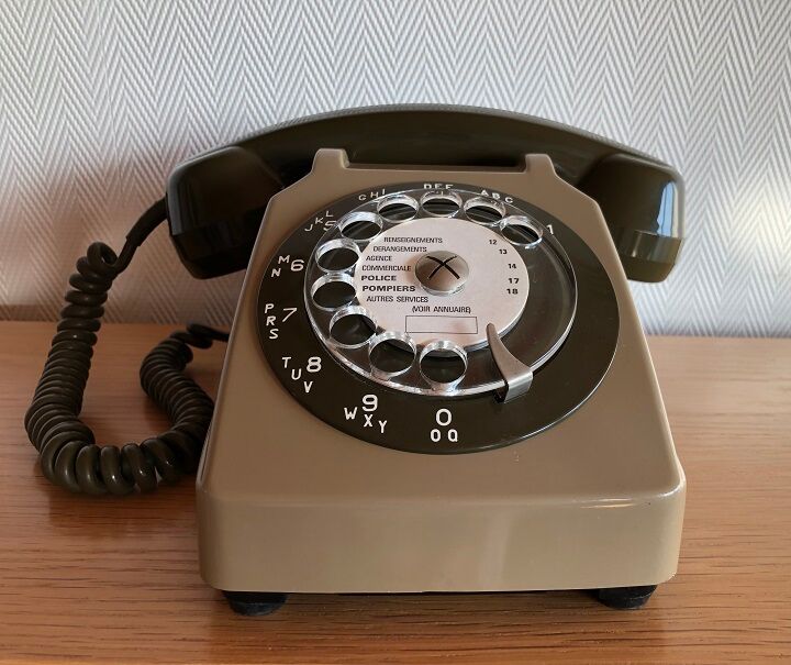 Téléphone Socotel S63 PTT – Relooké Vintage – Bakélite à Cadran – Années 1960 (Occasion)