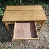 Table basse ancienne avec tiroir