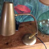 Articulated lamp