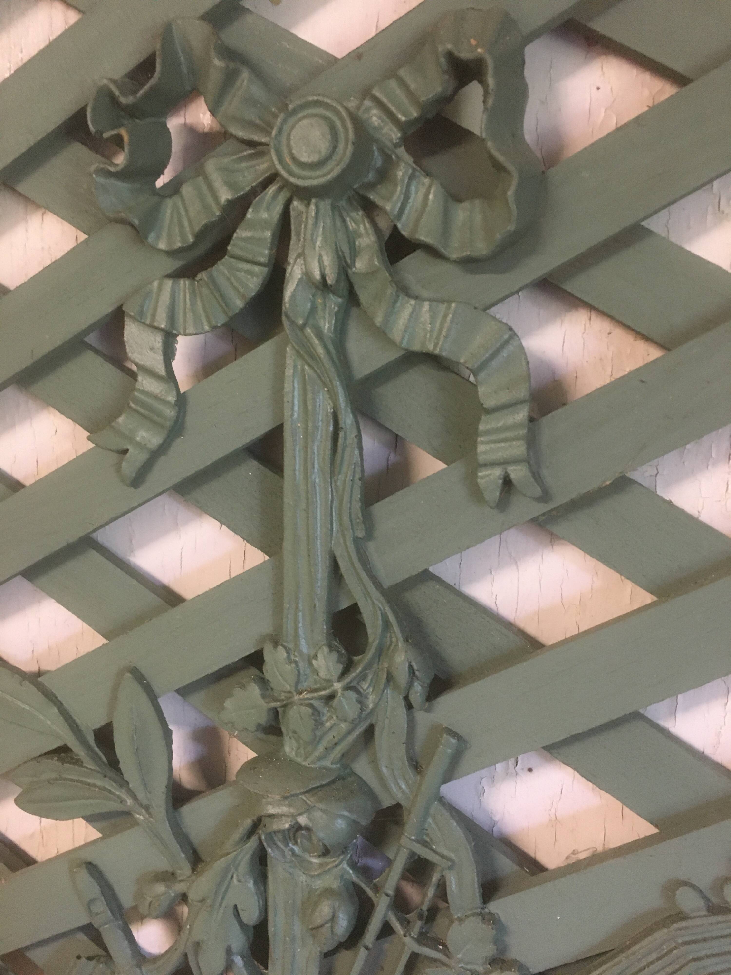 Wall panel, violin (resin) on wooden trellis