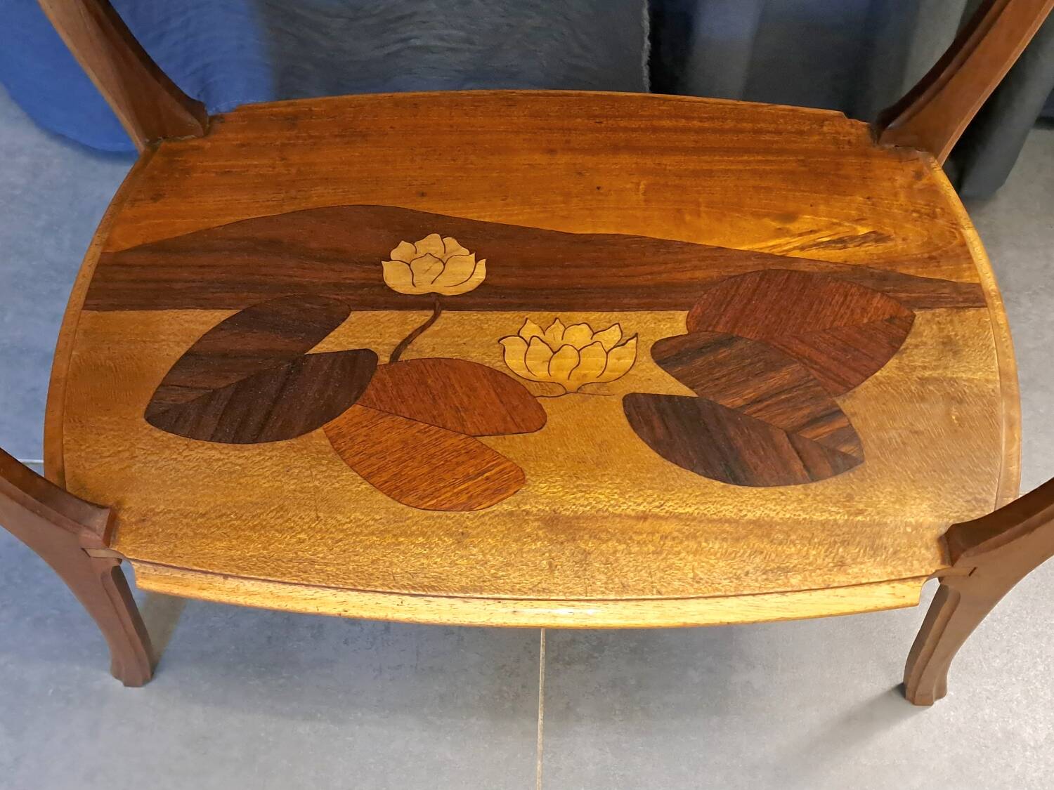 Art Nouveau coffee table with marquetry.
