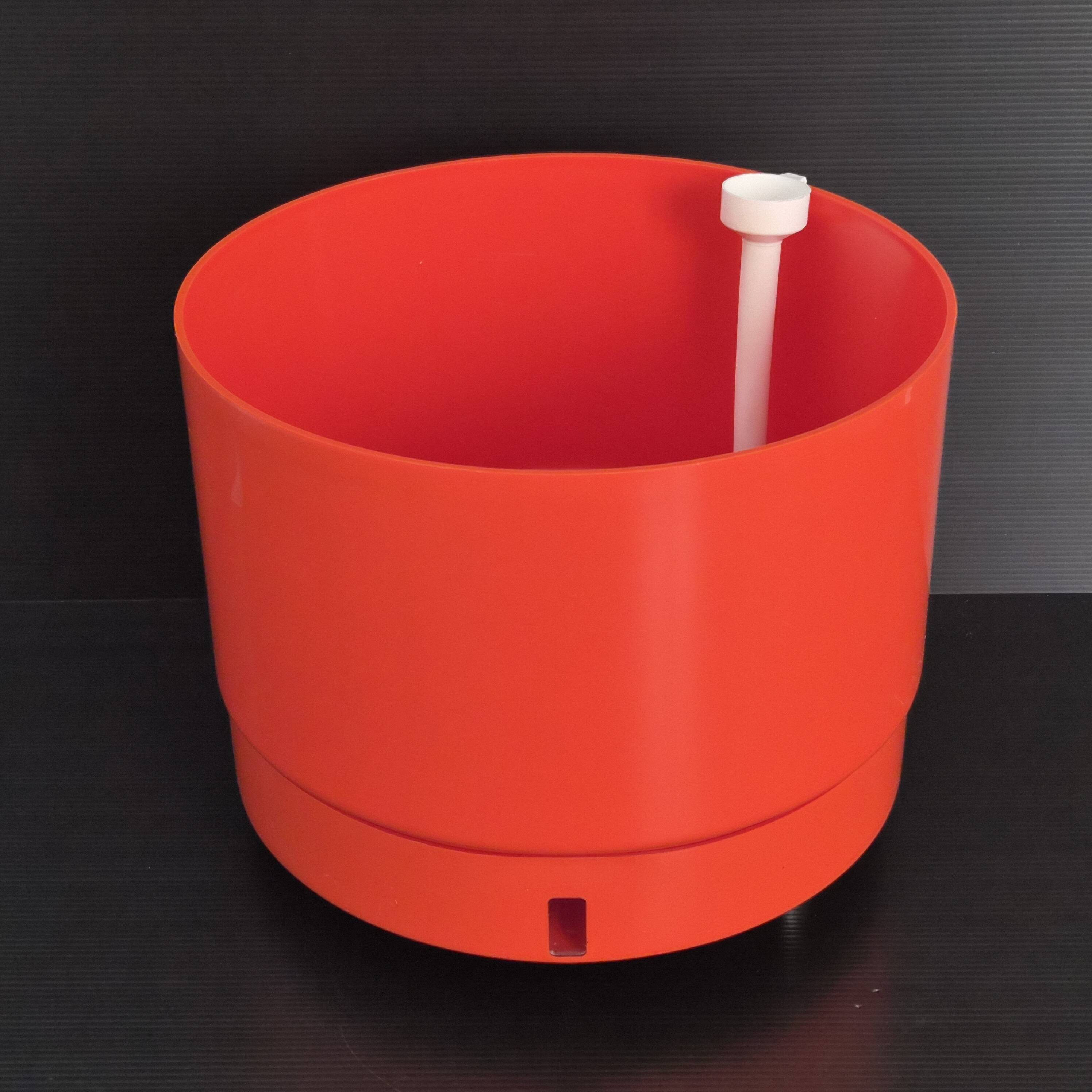 Vintage Vega planter by Nena Balsari for Vastill 1970