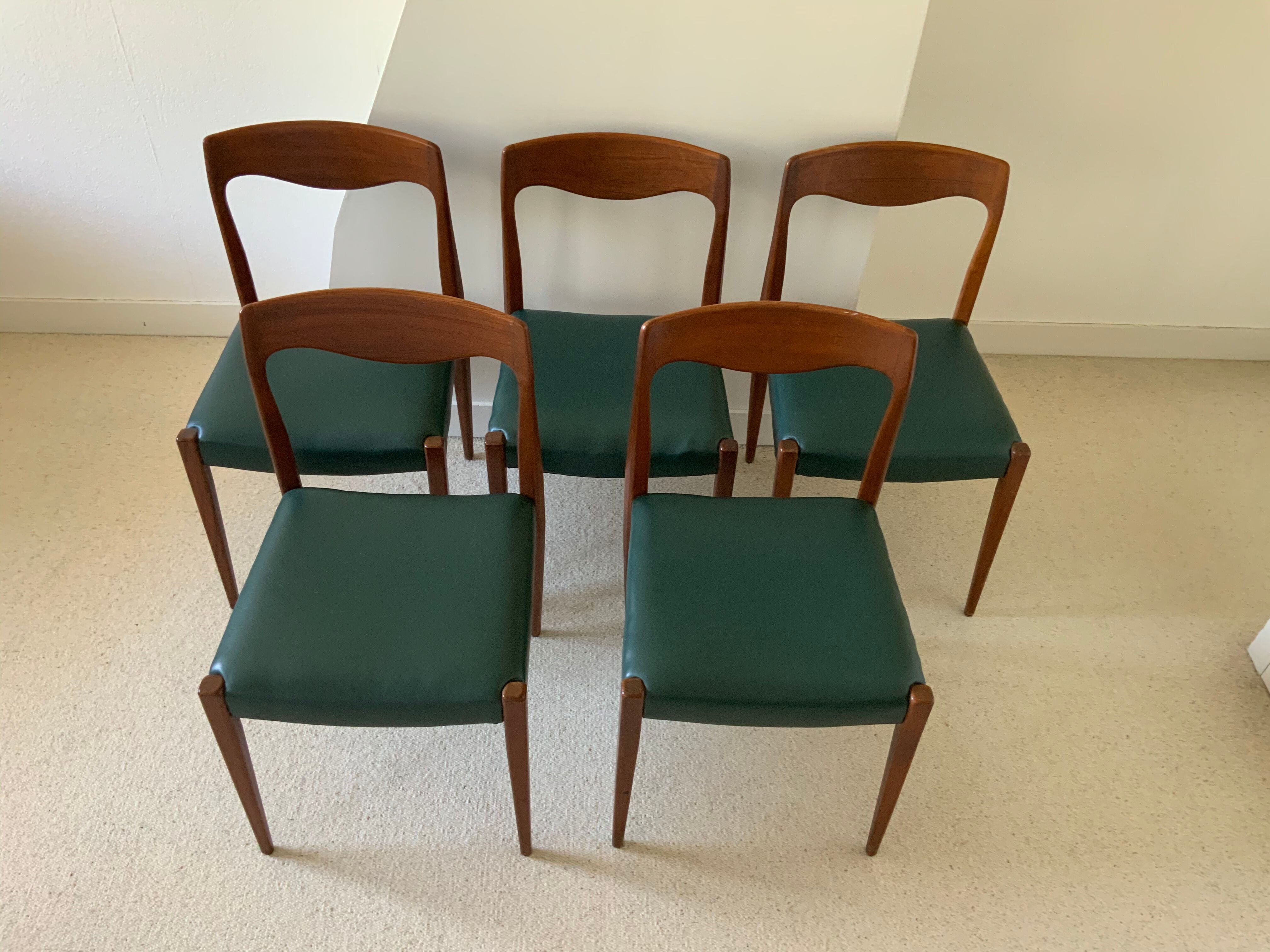 Niels Otto Møller chairs 71