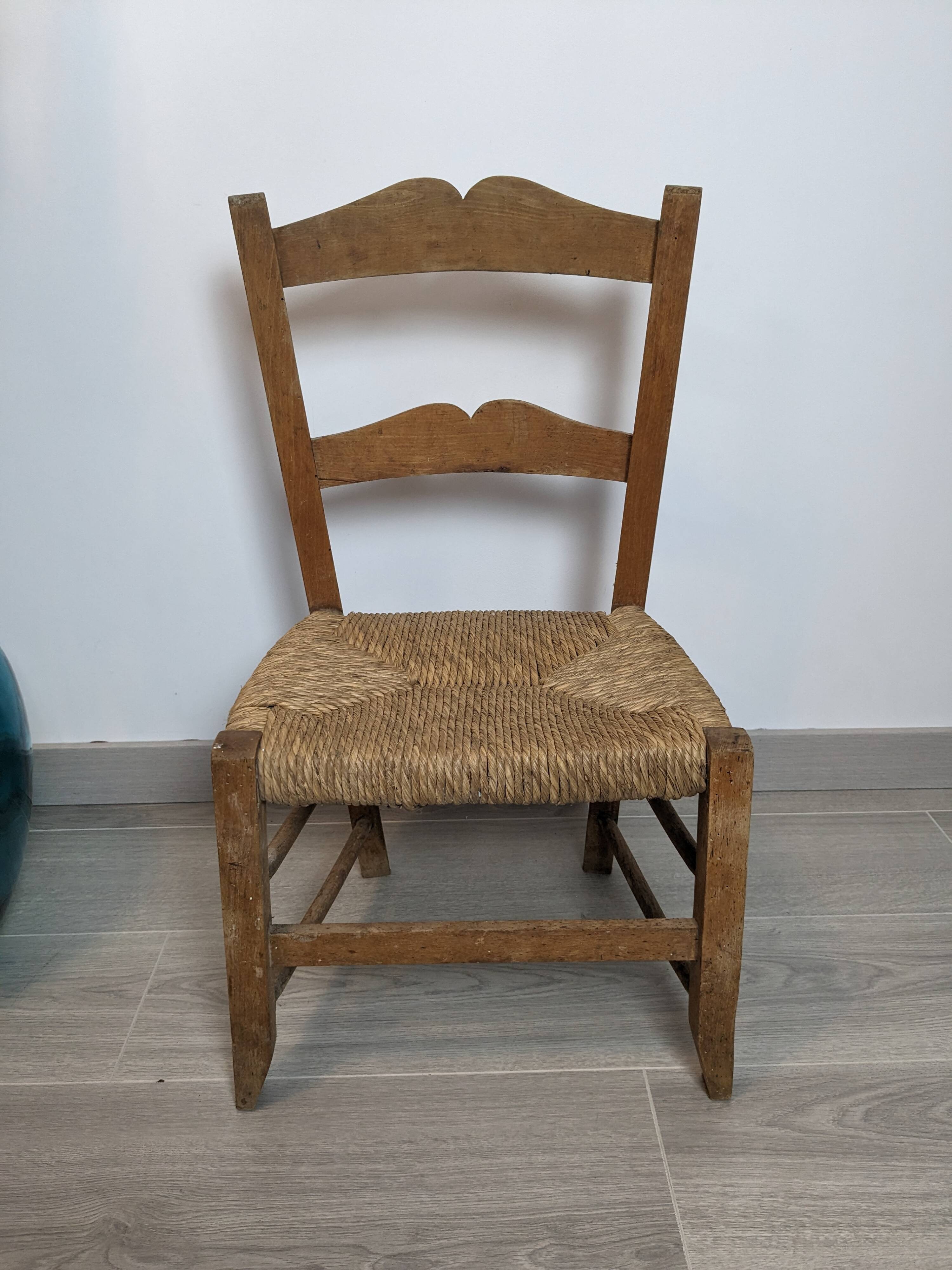 Children's straw country chair