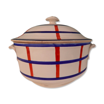 Soupière terre d'acier