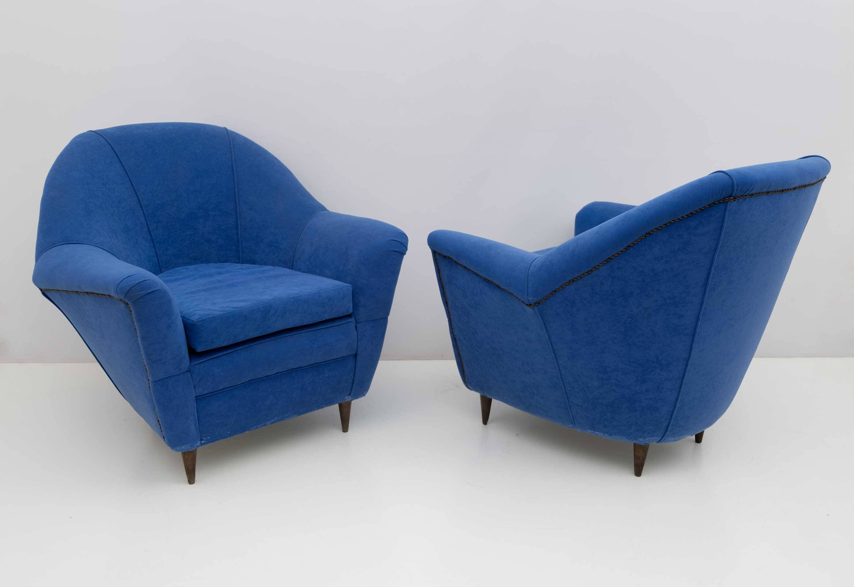 Pair of Ico Parisi MidCentury Modern Italian Armchairs for Ariberto Colombo