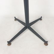 Table à manger ou d’appoint italienne années 1960