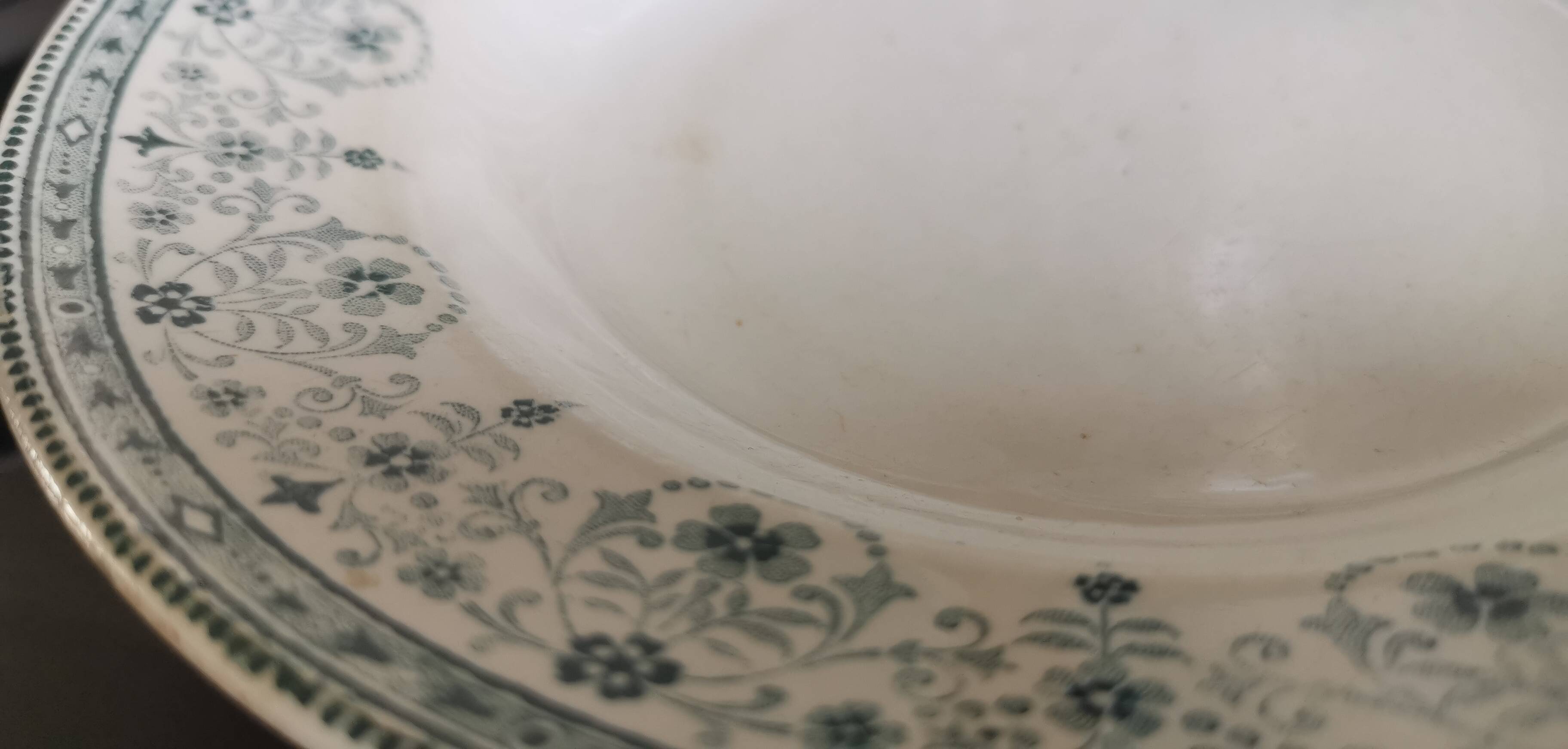 6 old mismatched deep plates Terre de Fer, glass and blue colors