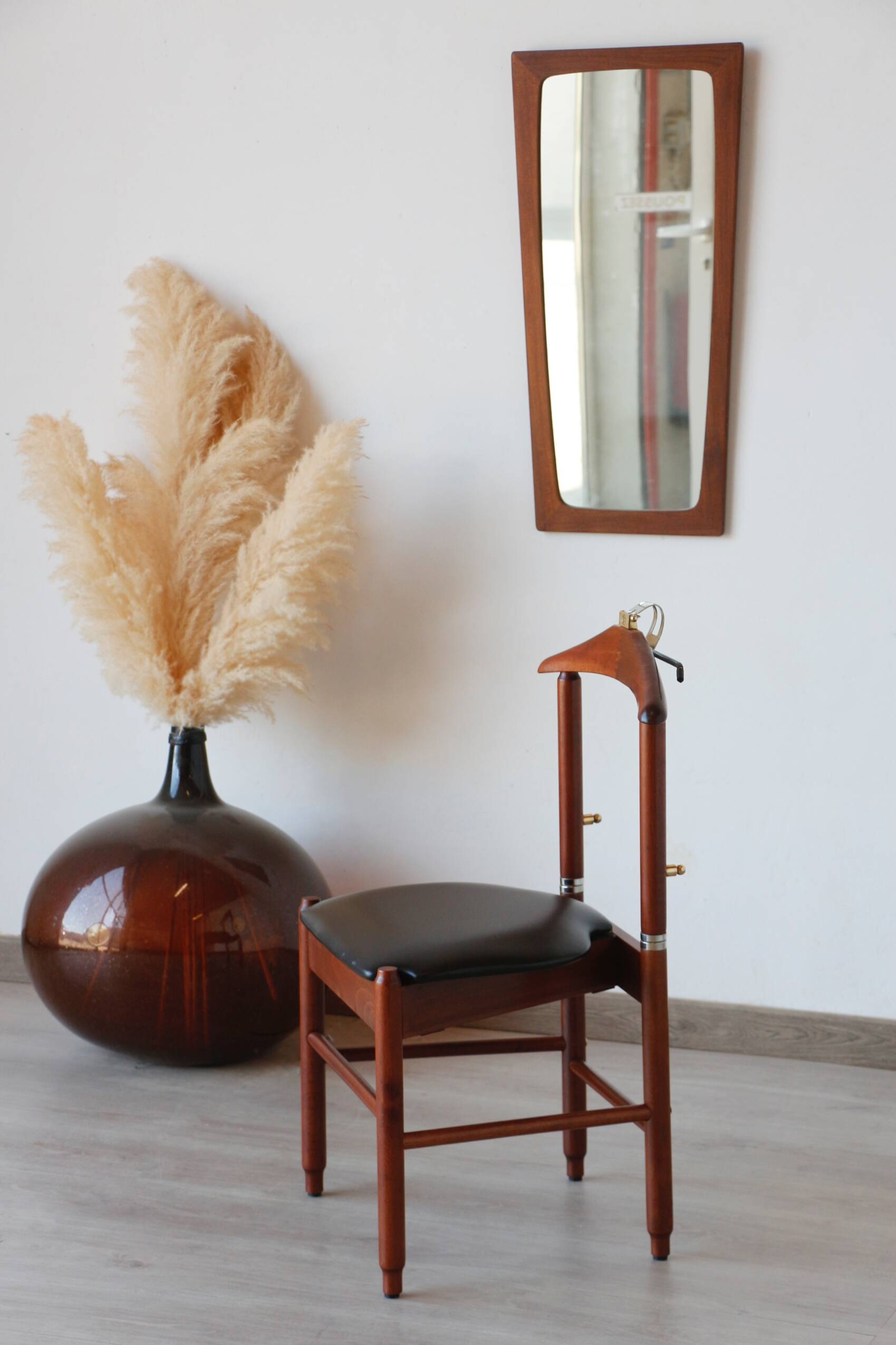 Fratelli Reguitti valet – Vintage Italian chair