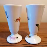 2 mazagran en porcelaine à décoré de plumes