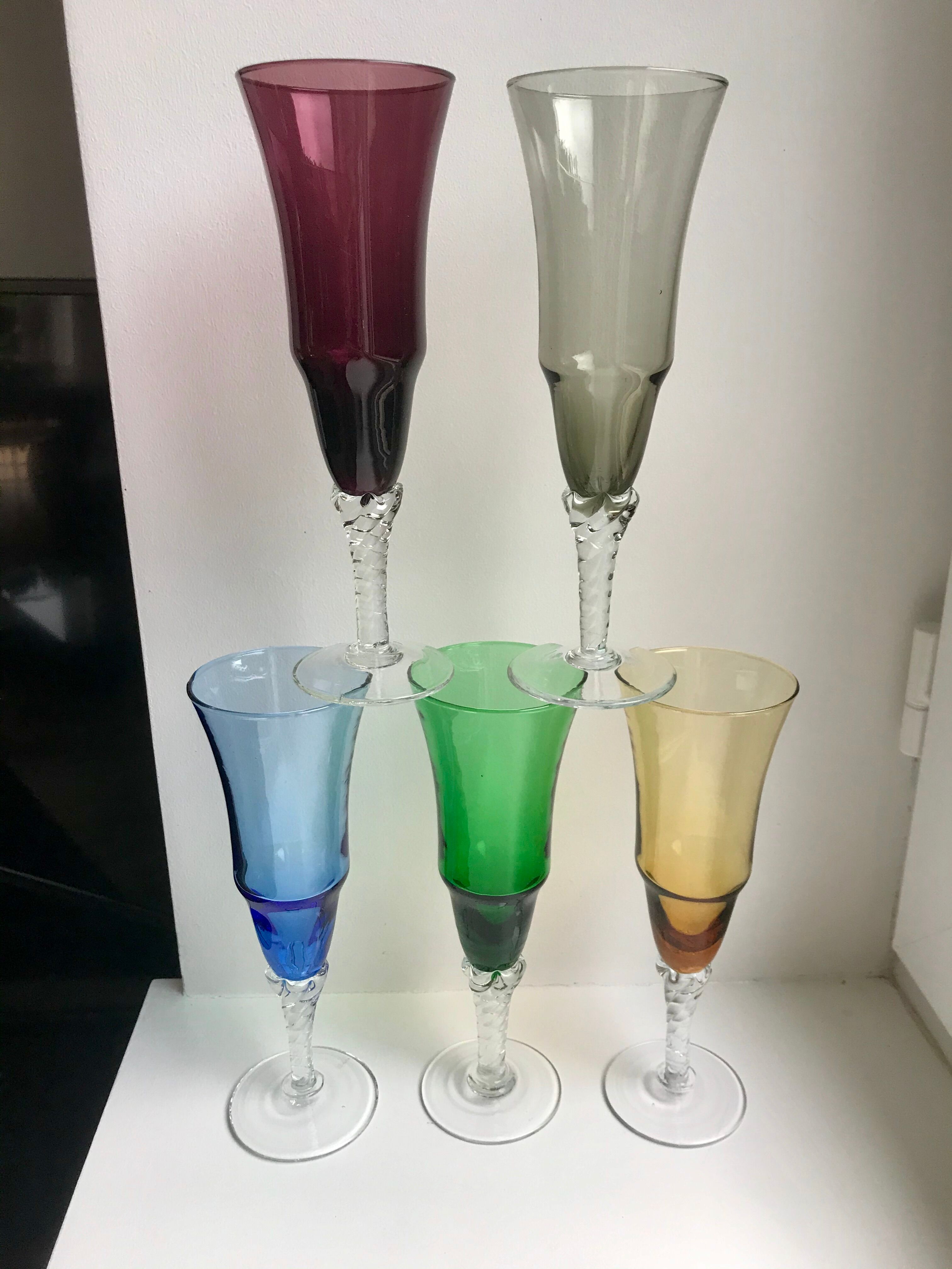 Set of 5 colorful champagne flutes feet worked 60-70s