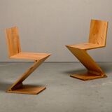 Zig Zag Chair after Gerrit Rietveld in solid Pine