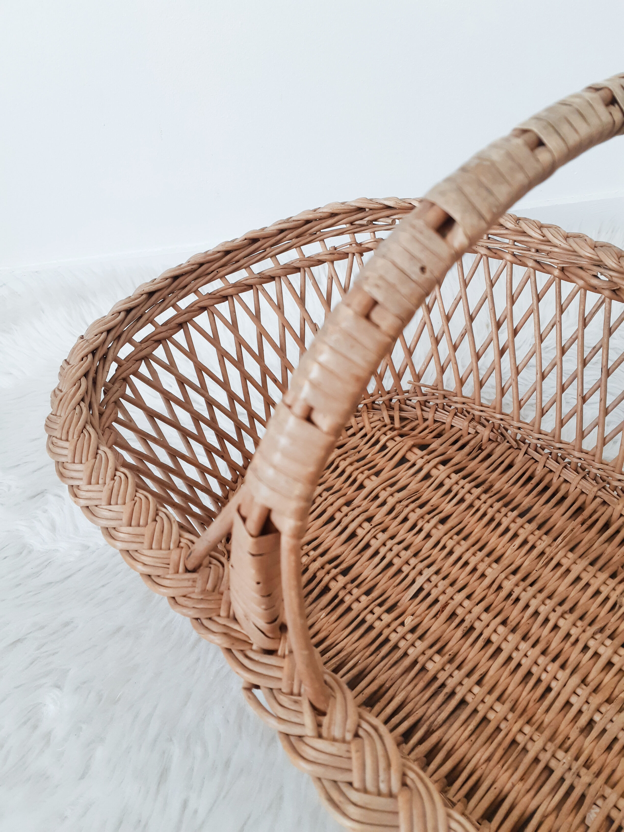 Corbeille, panier en rotin & osier, vintage français