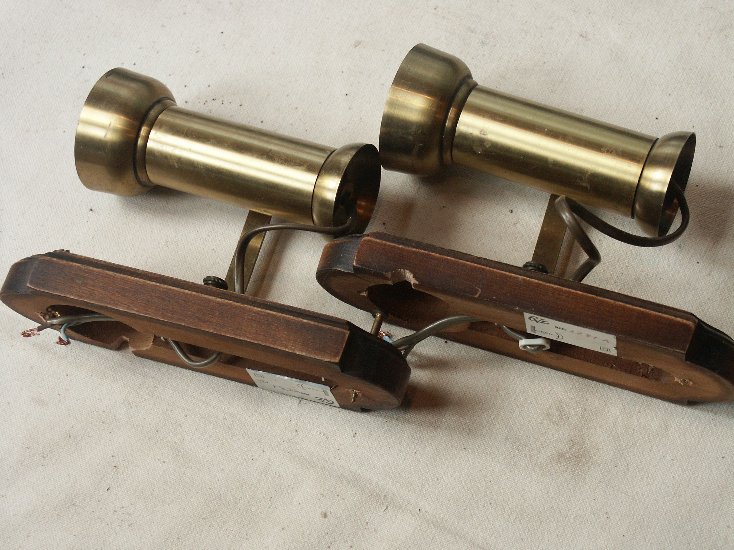 Pair of brass spots and wooden base year 70