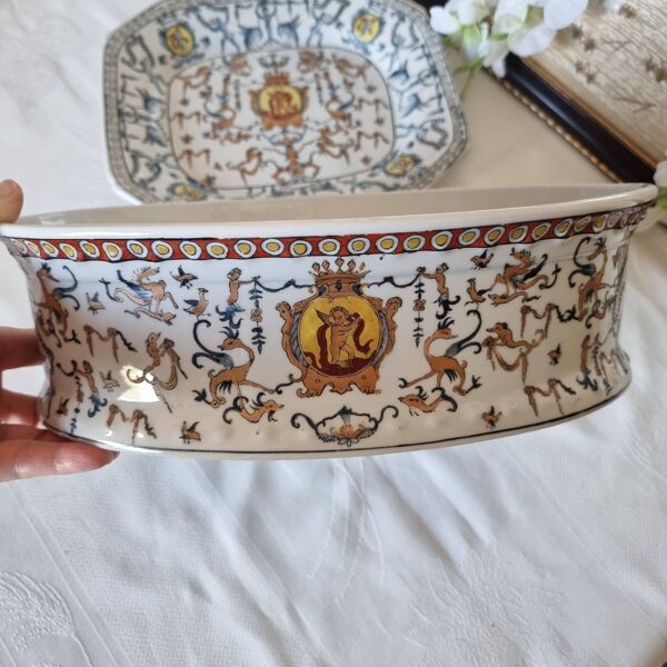 Ensemble assiette ou plateau et jardinière Toussi Court, peints à la main