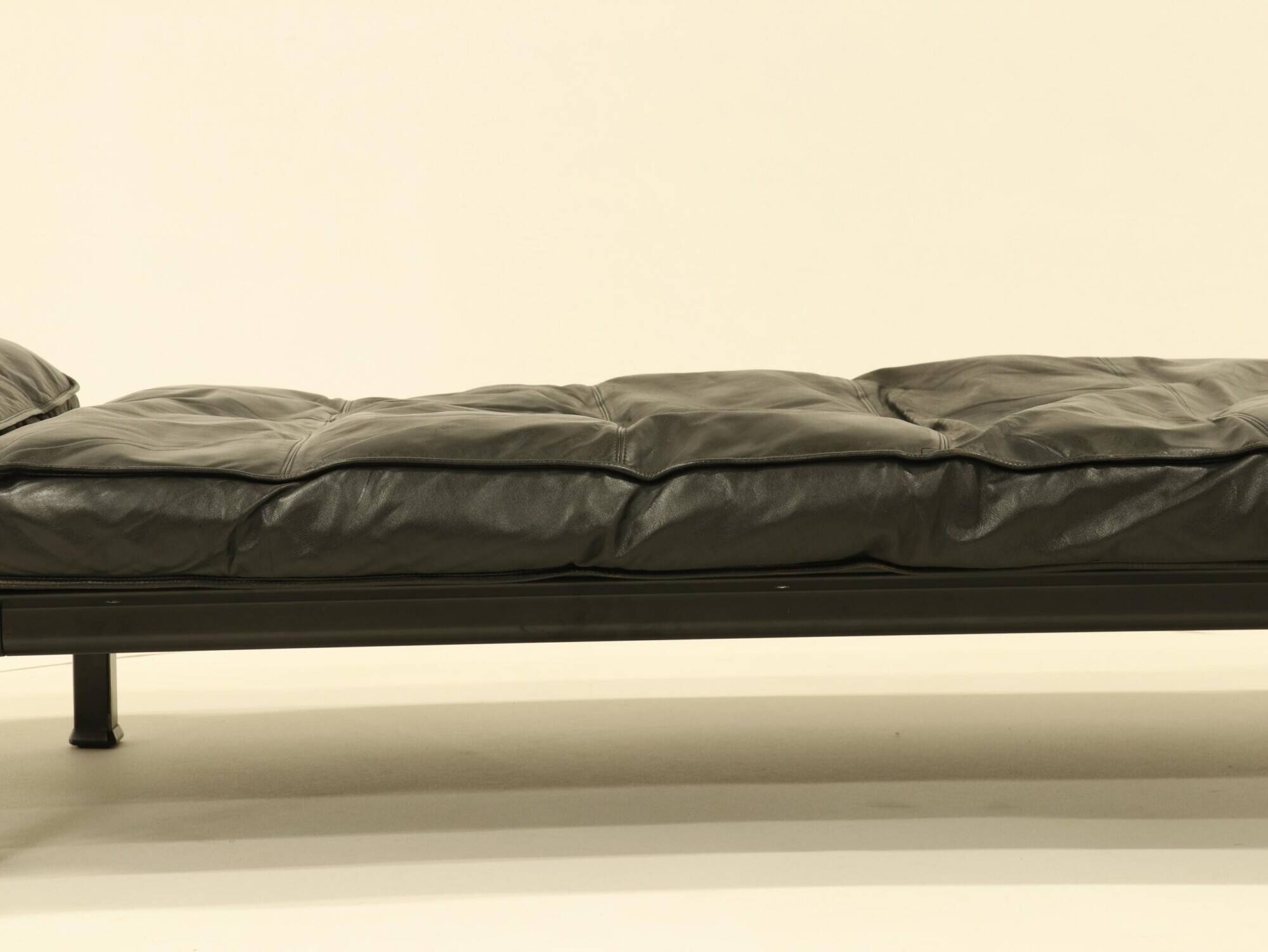 Daybed by Zanotta in black leather