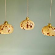 Trio of Art Deco pendant lights in marbled opaline glass, 1920s-30s