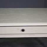Table with brushed spruce extensions