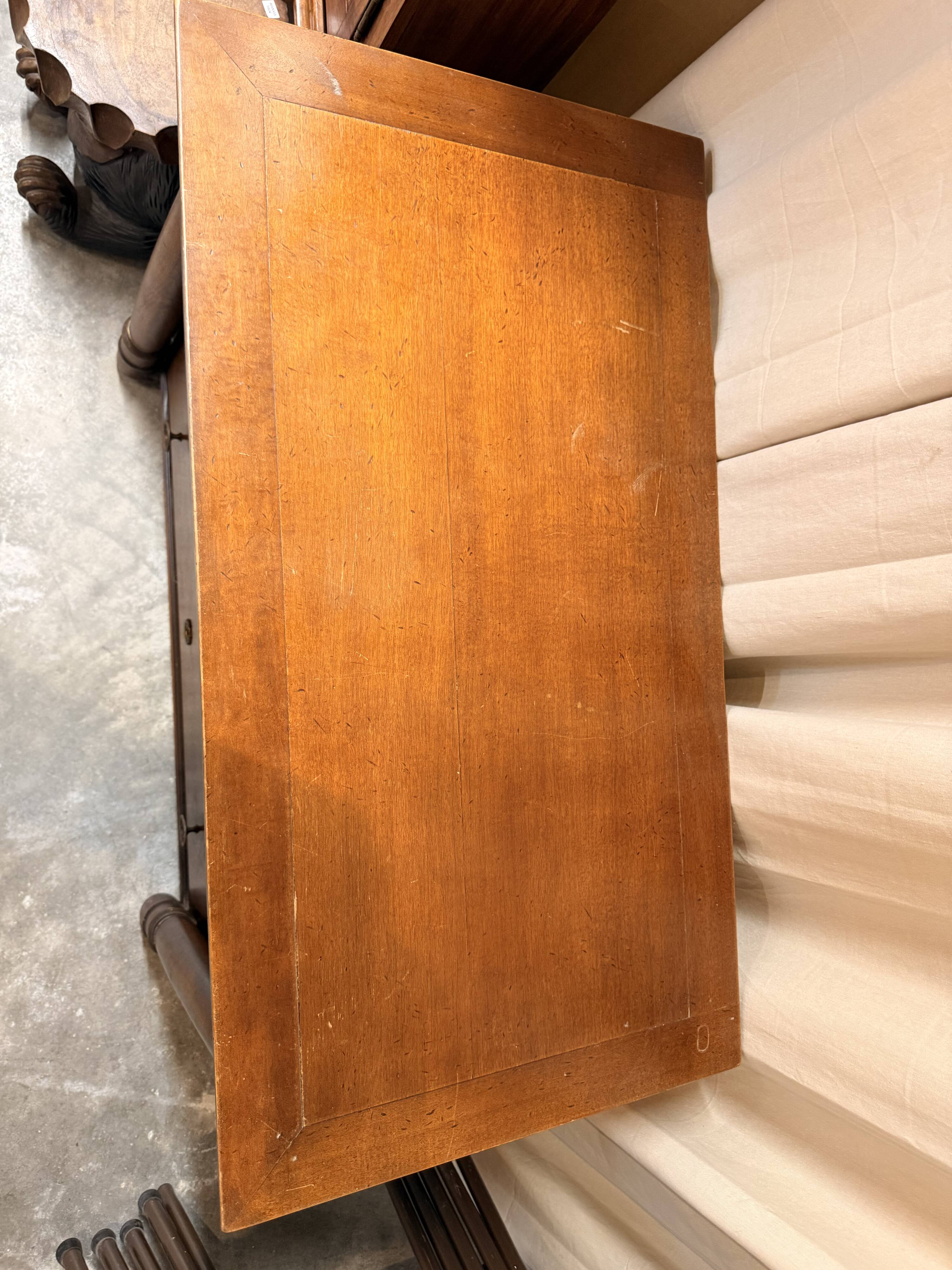 Louis-Philippe chest of drawers in cherry wood – 4 drawers