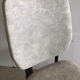 Chaise bois et skaï blanc vintage