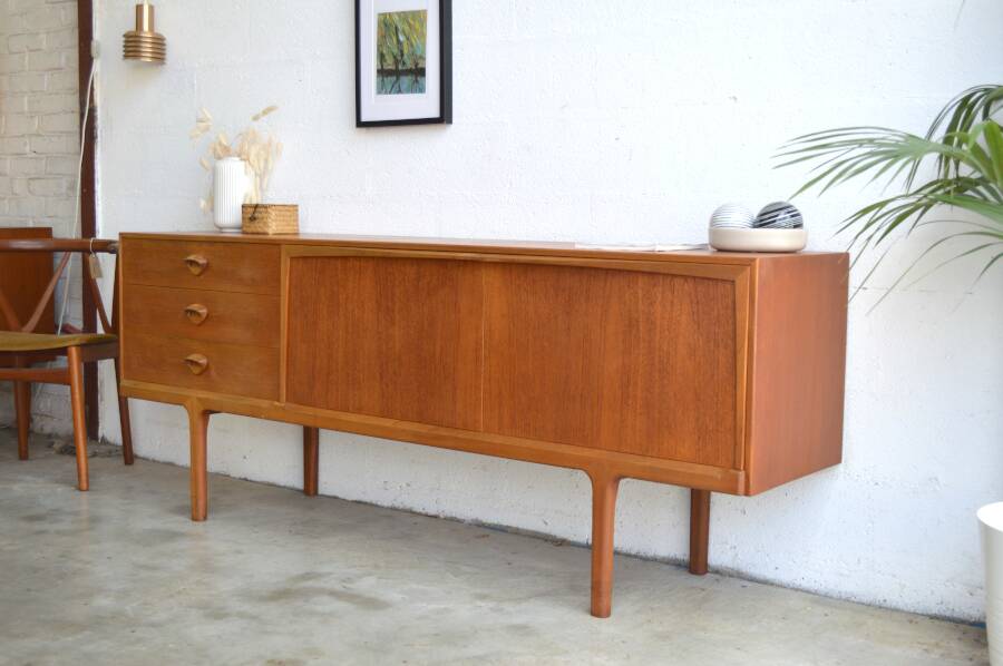 Scottish enfilade by McIntosh 200cm