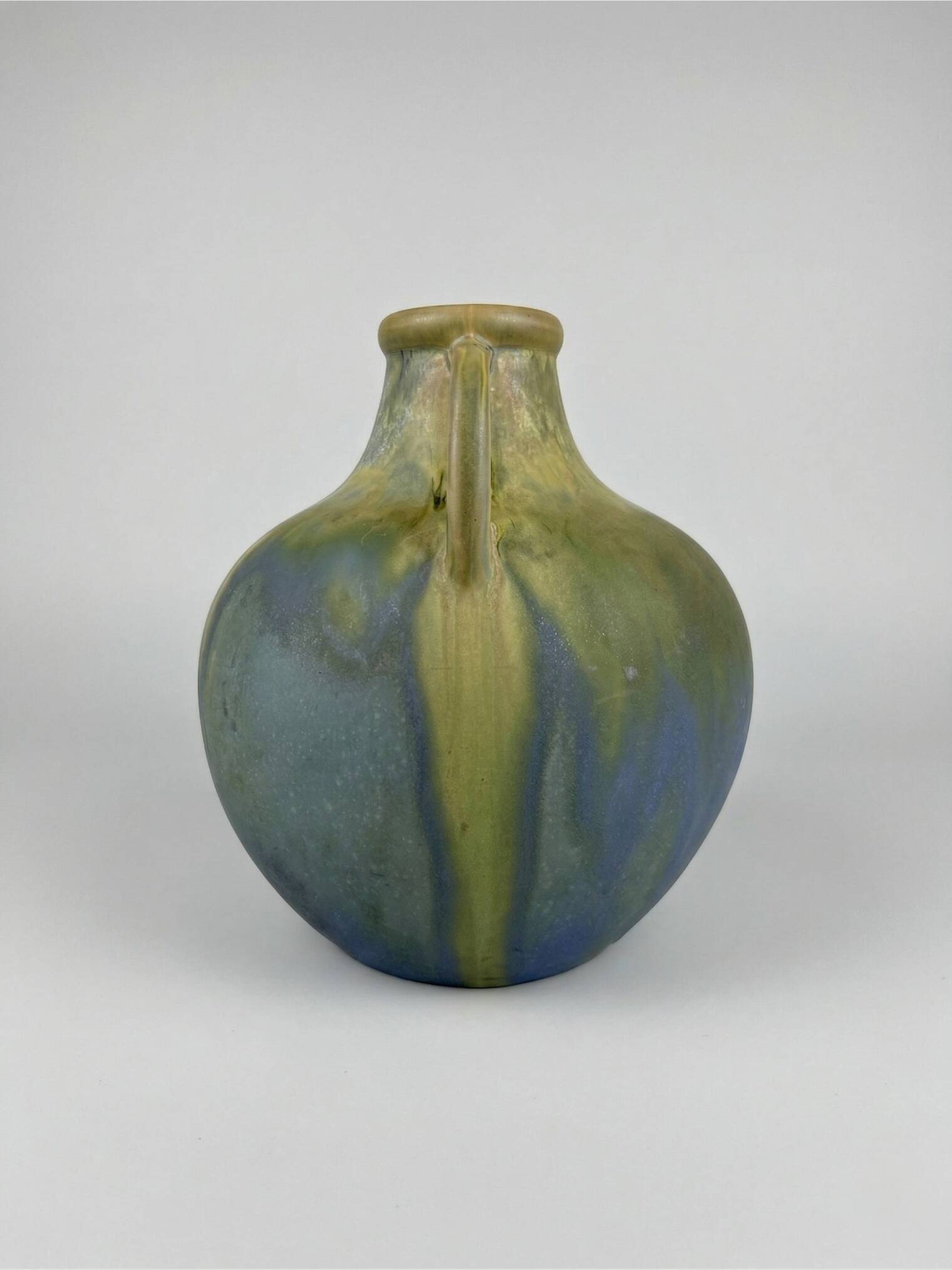 Art ceramic vase signed G. Méténier, France, circa 1960–1970.
