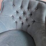 Upholstered velvet toad armchair
