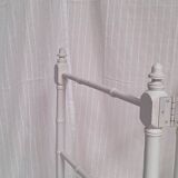 Vintage wood towel rack bamboo effect