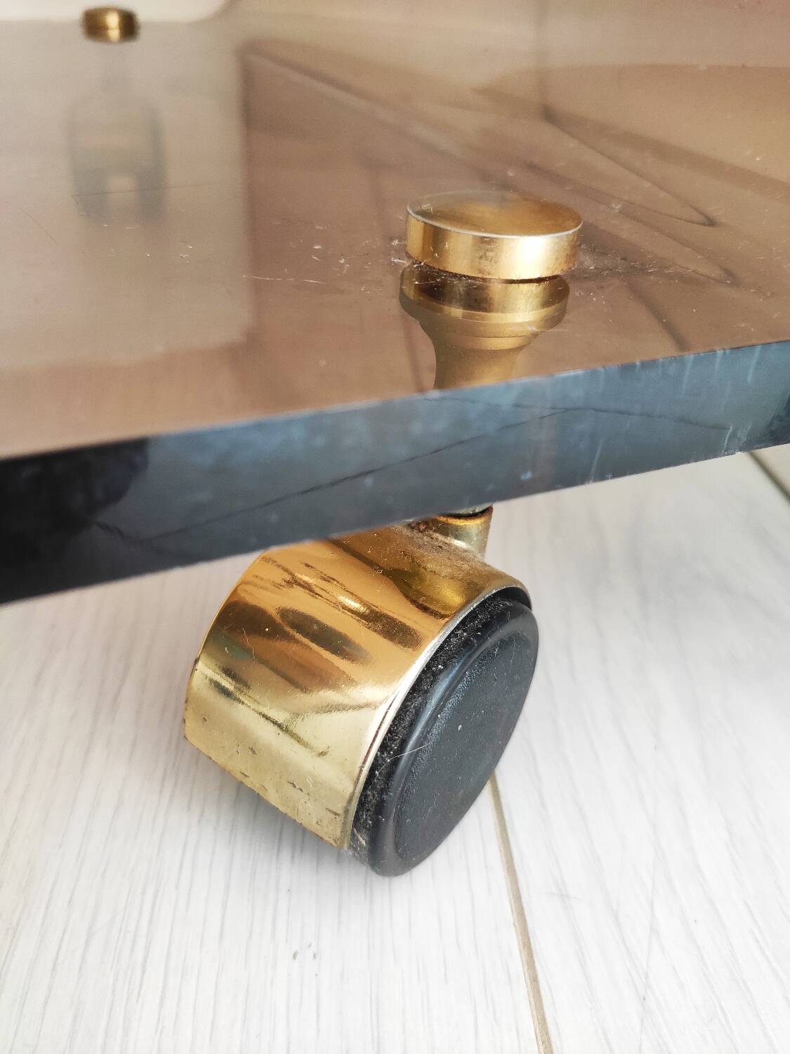 Coffee table on wheels Hi-fi TV cabinet