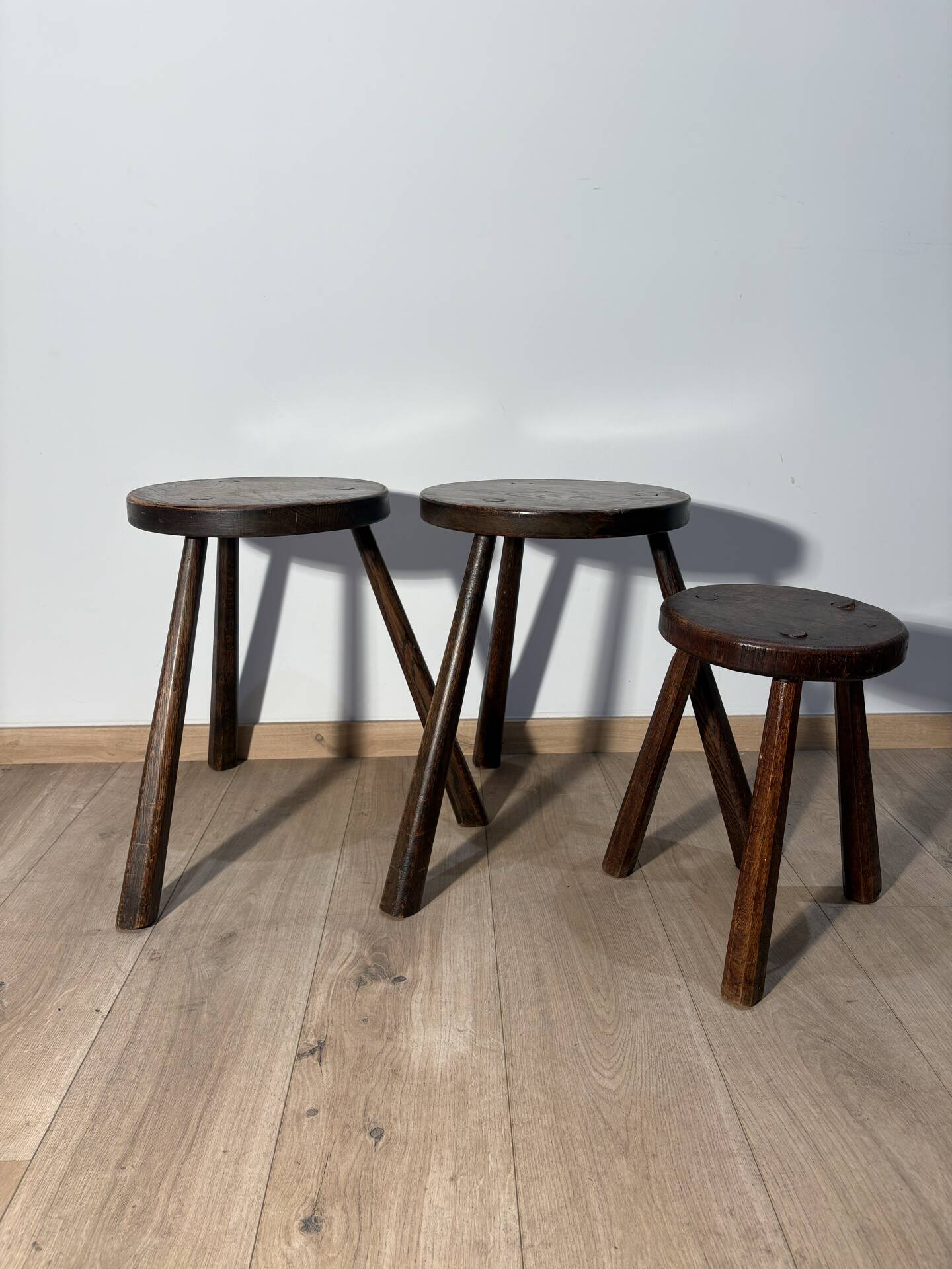 Farm stool in solid oak wood