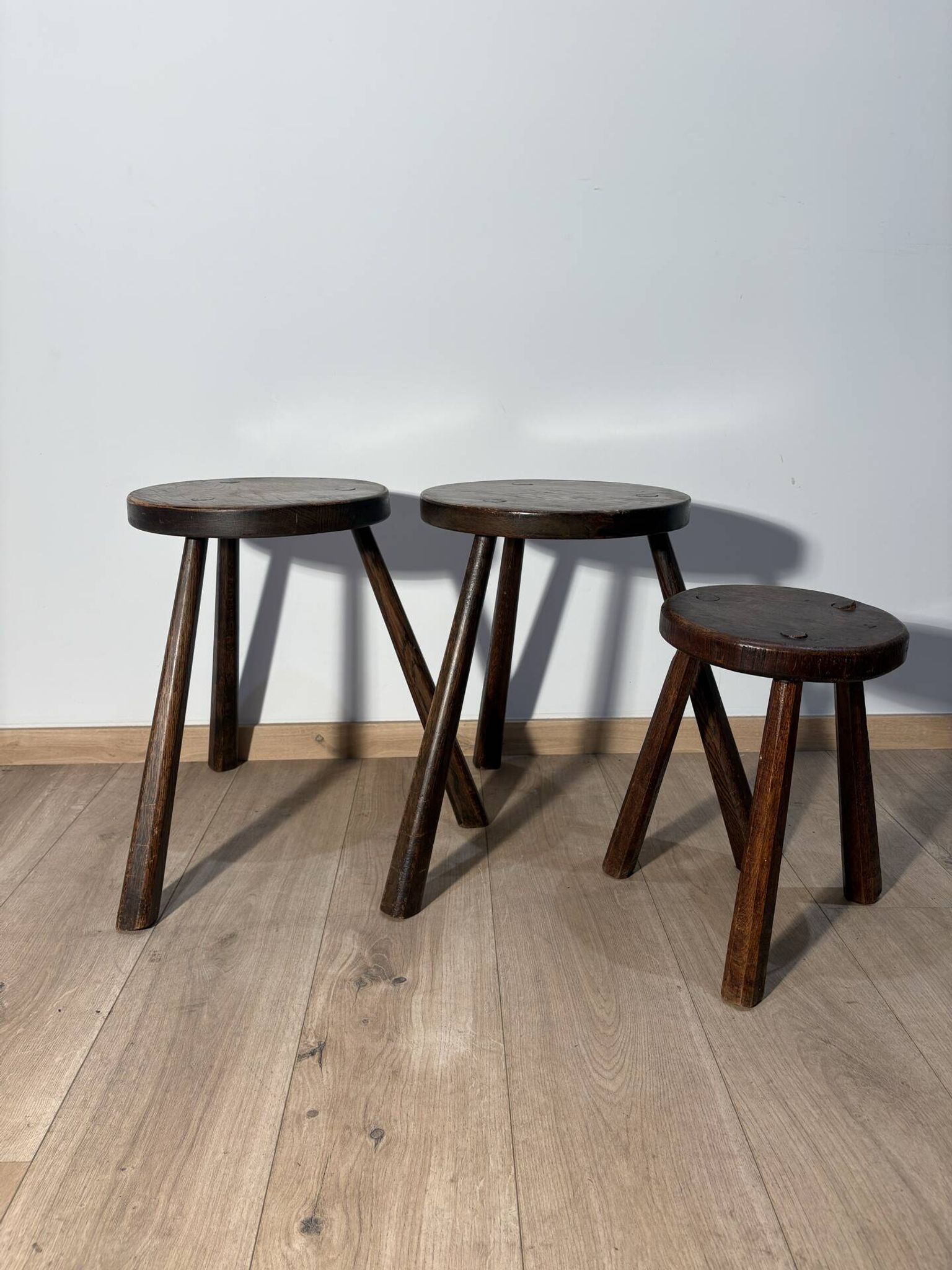 Farm stool in solid oak wood