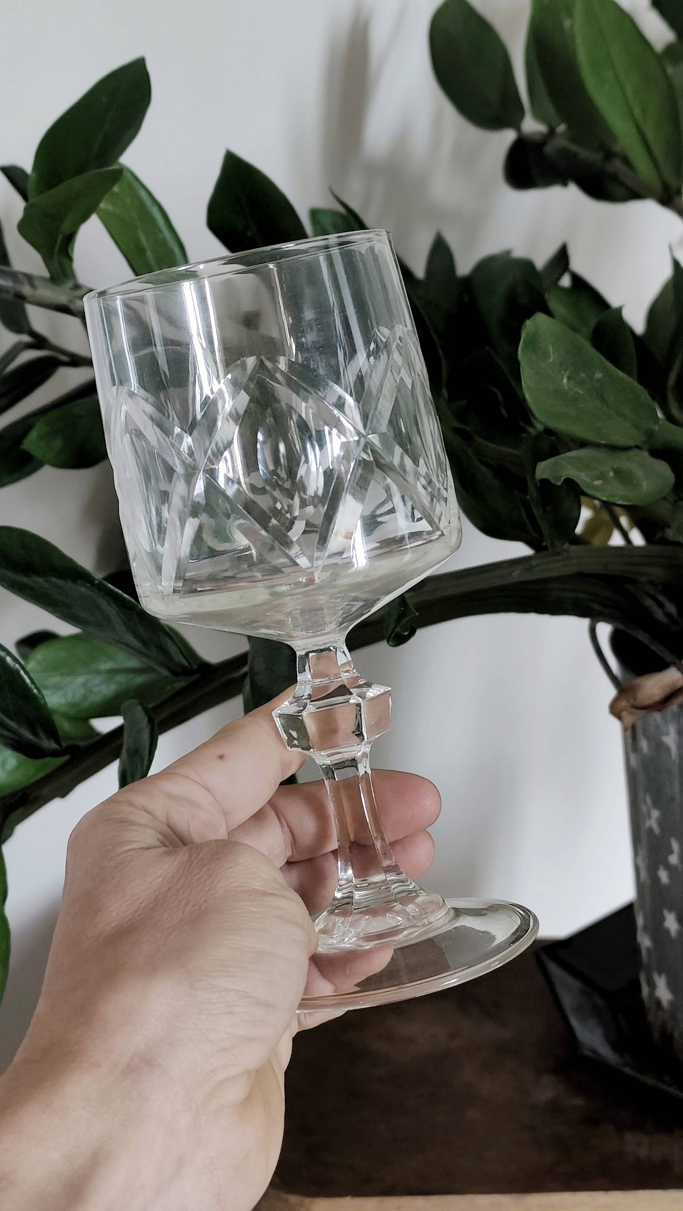 6 stemmed cut crystal water glasses