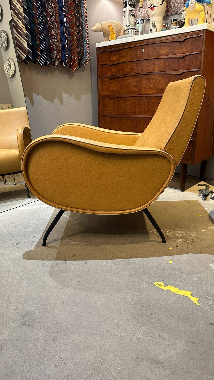 Vintage Italian armchair 1950