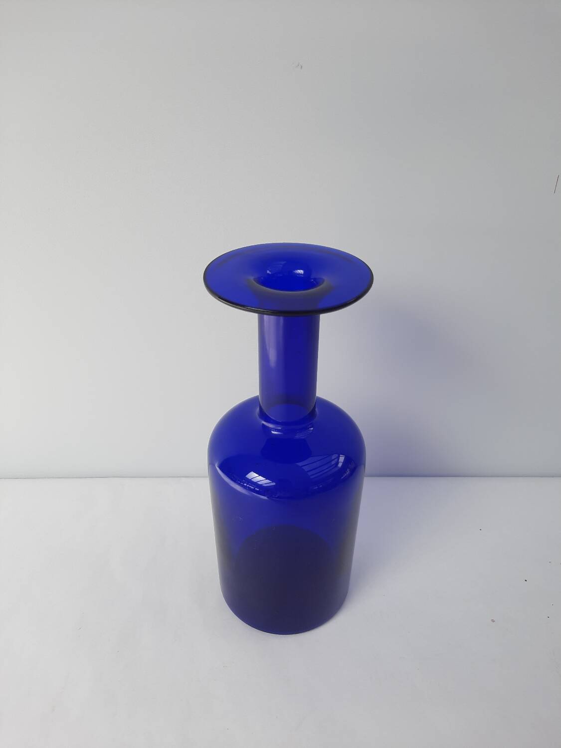 "Gul" vase by Otto Brauer