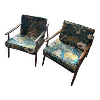 Set of 2 vintage Scandinavian boomerang style armchairs