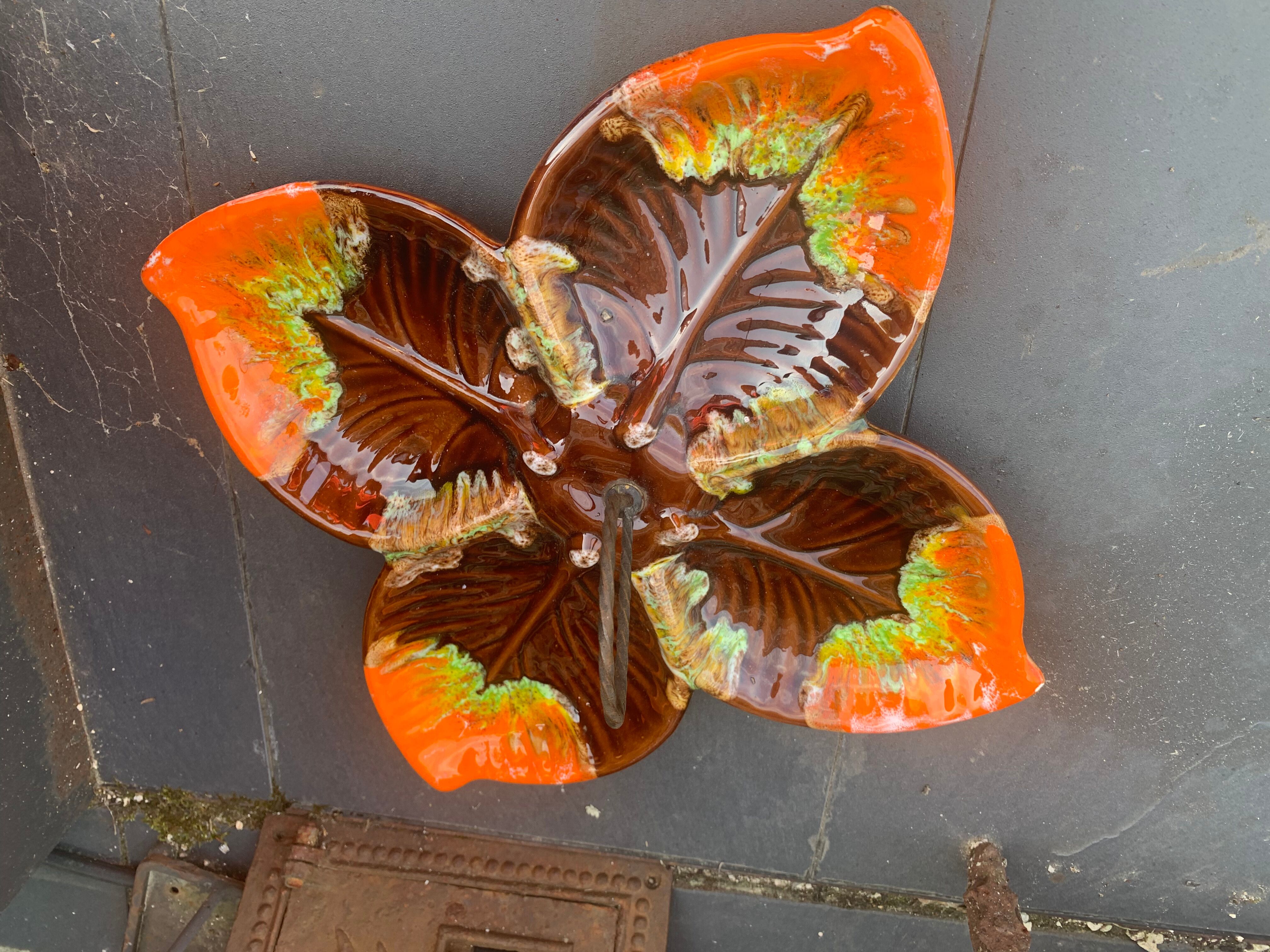 Enamelled ceramic servant in the shape of vintage sheet 1960/70