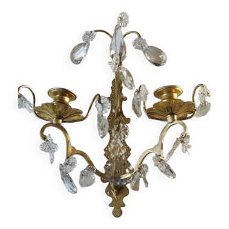 Wall light/Chandelier with 2 arms of light, brass structure. Diamond-point tassel decoration. Louis XV style. Shabby chic. 33 x 26 cm