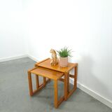 Teak vintage bijzettafel set